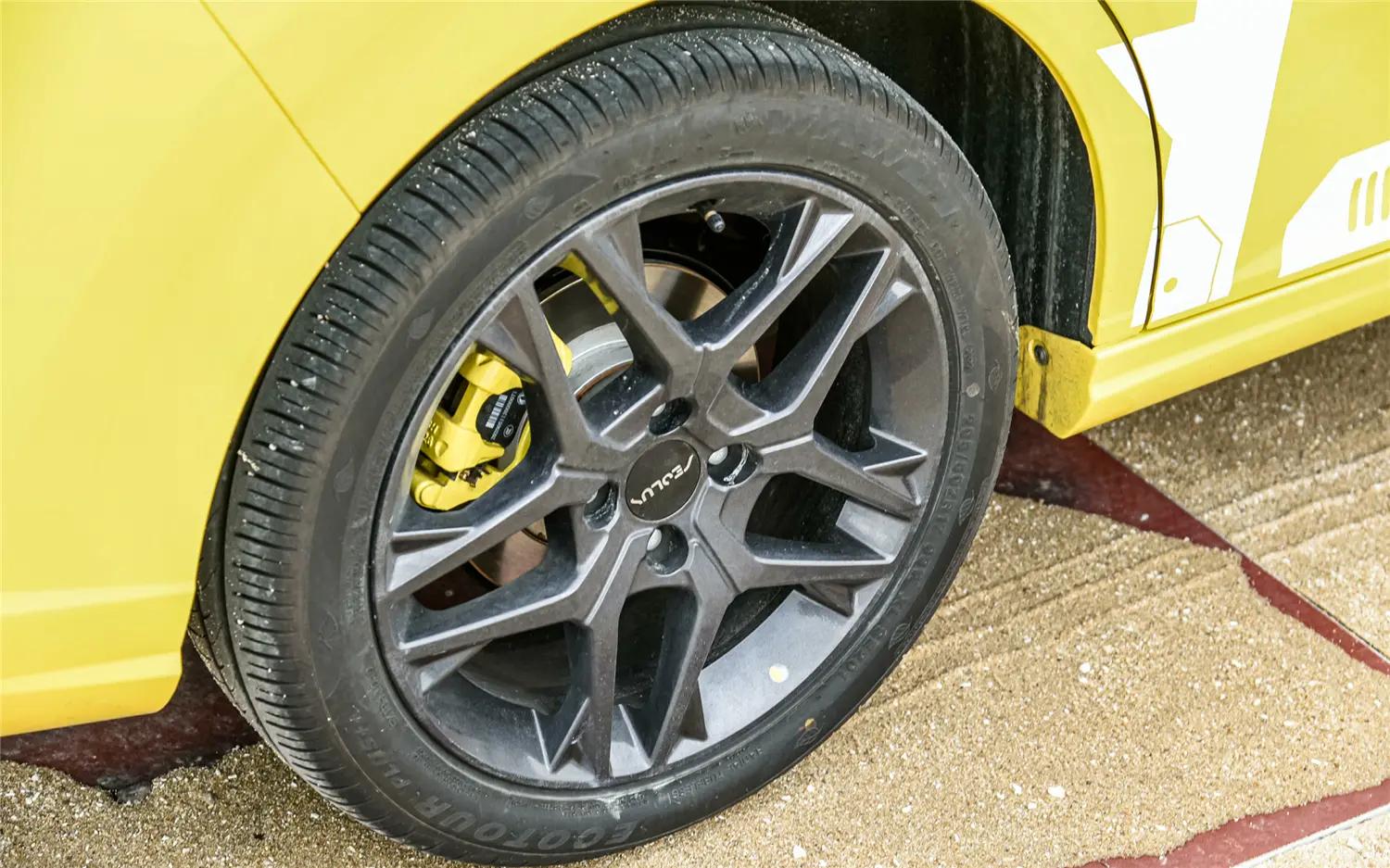 试驾东风风神奕炫max暗夜版2022款,东风风神奕炫马赫版2023款试驾