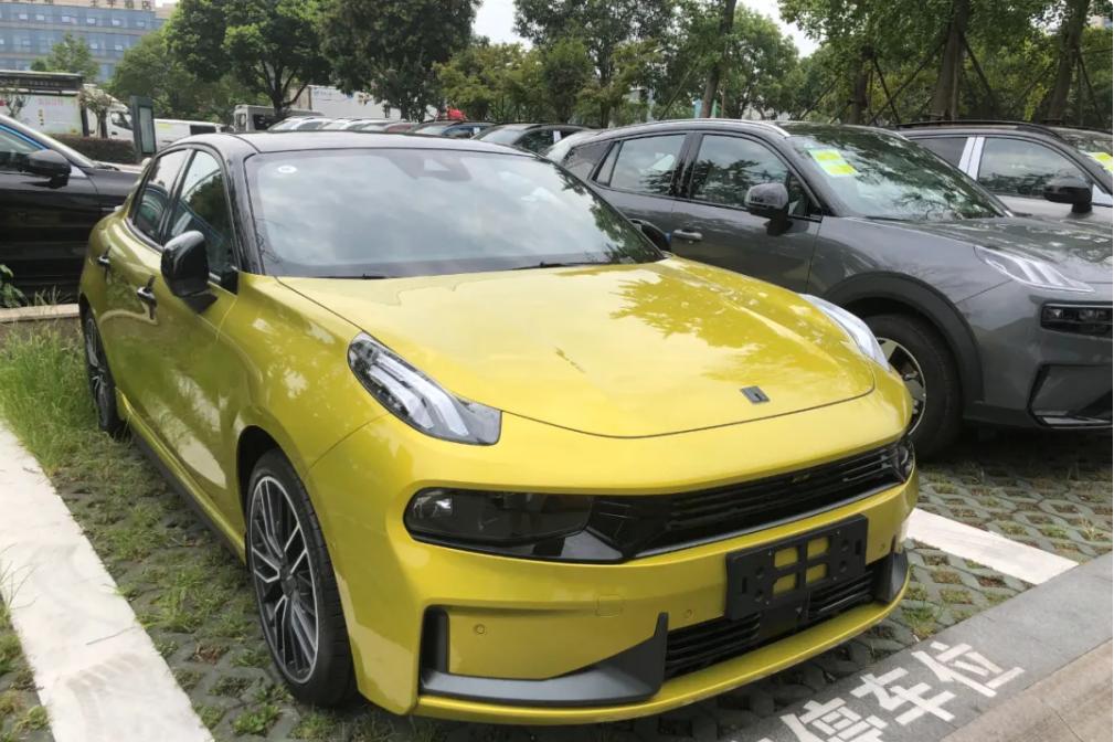 20万左右公认最好的运动轿车,9到13万最适合年轻人的运动家轿