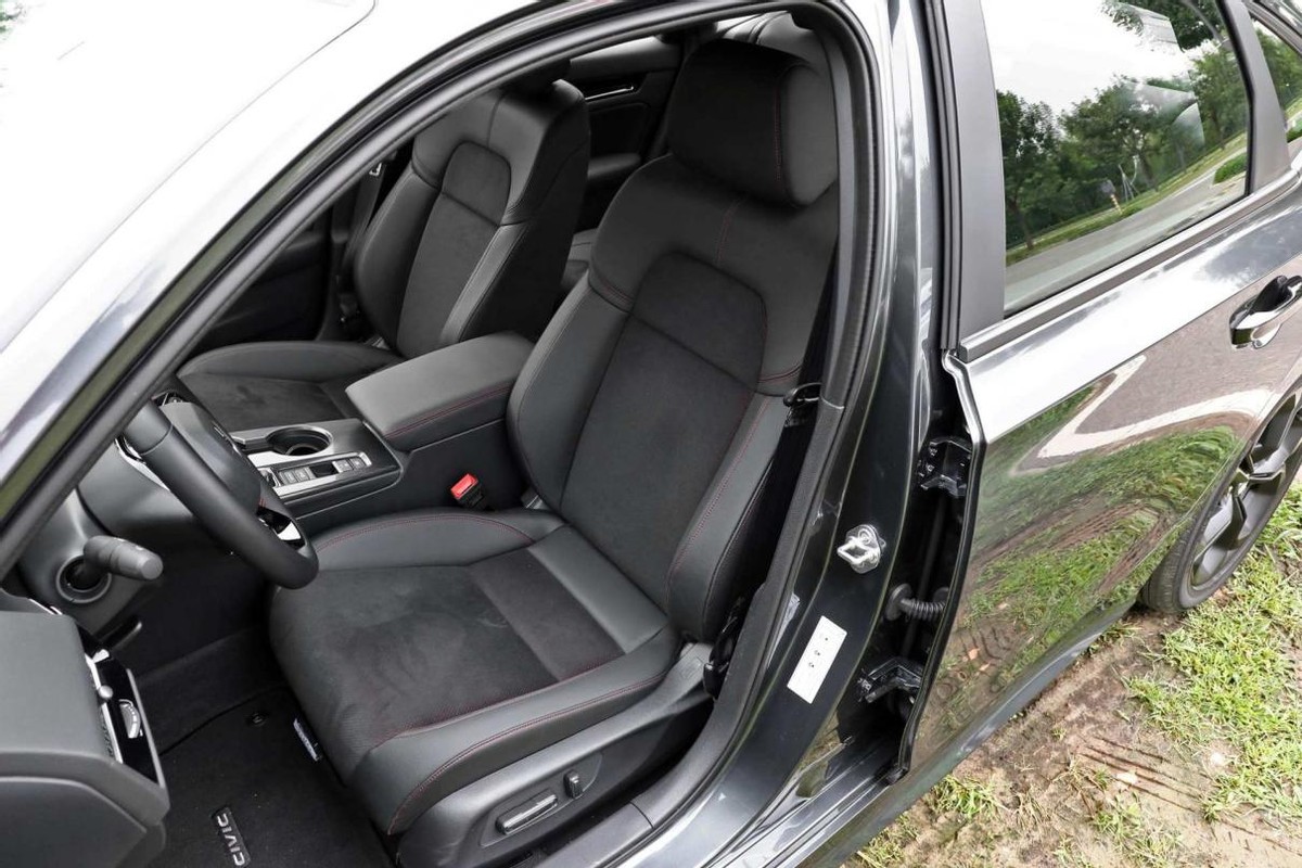 15万左右买什么车省油又好看年轻,15万动力强省油值得推荐的车型