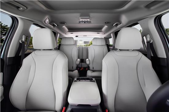 起亚四代嘉华mpv,还有比第四代嘉华更香的mpv吗