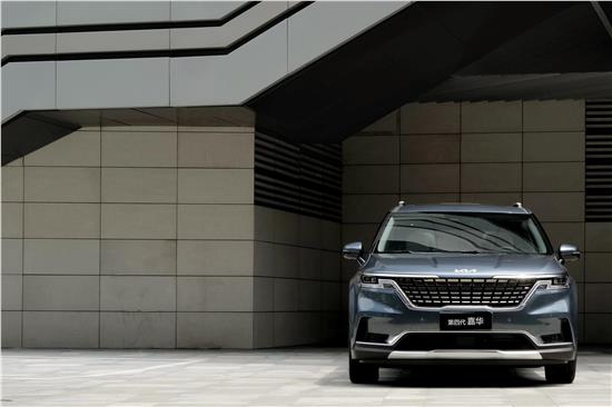 第四代嘉华哪款配置值得选,第四代嘉华大而舒适且实用