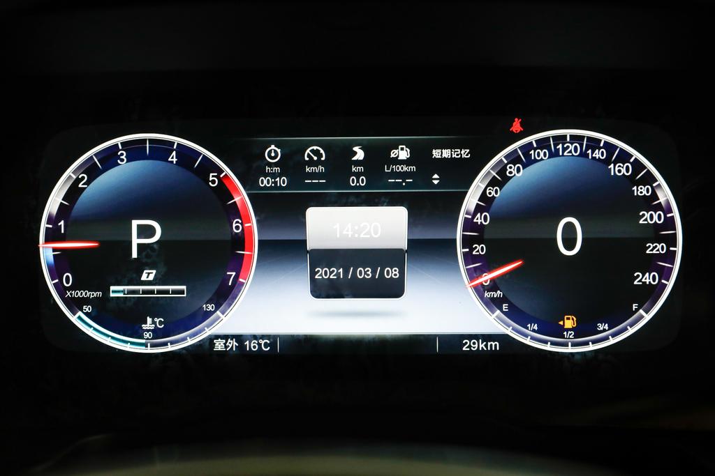 3.0tv6插电混越野车,搭6.2升v8引擎