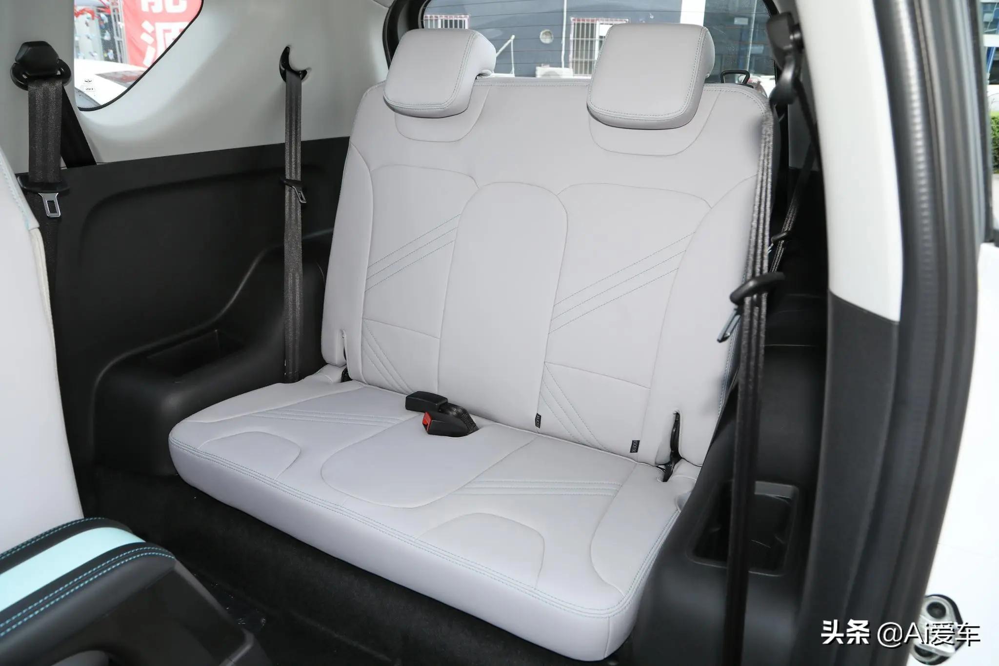 最新款电动汽车小蚂蚁,新能源3-5万纯电动汽车小蚂蚁