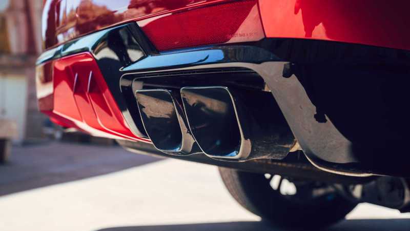 凯迪拉克凯雷德v系列试驾,凯迪拉克凯雷德V加长版评测