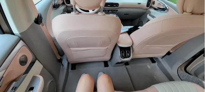 试驾欧拉芭蕾,欧拉芭蕾猫将于成都车展发布四门