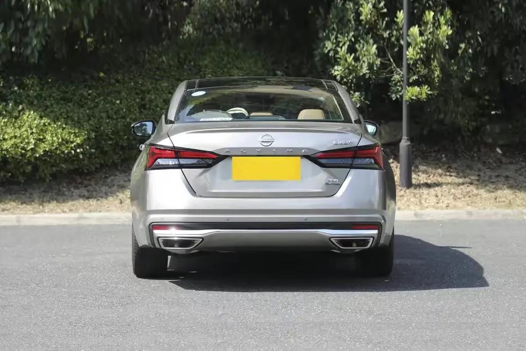 车长超4米9的纯电轿车,车长近4.8米配2.0t售20万