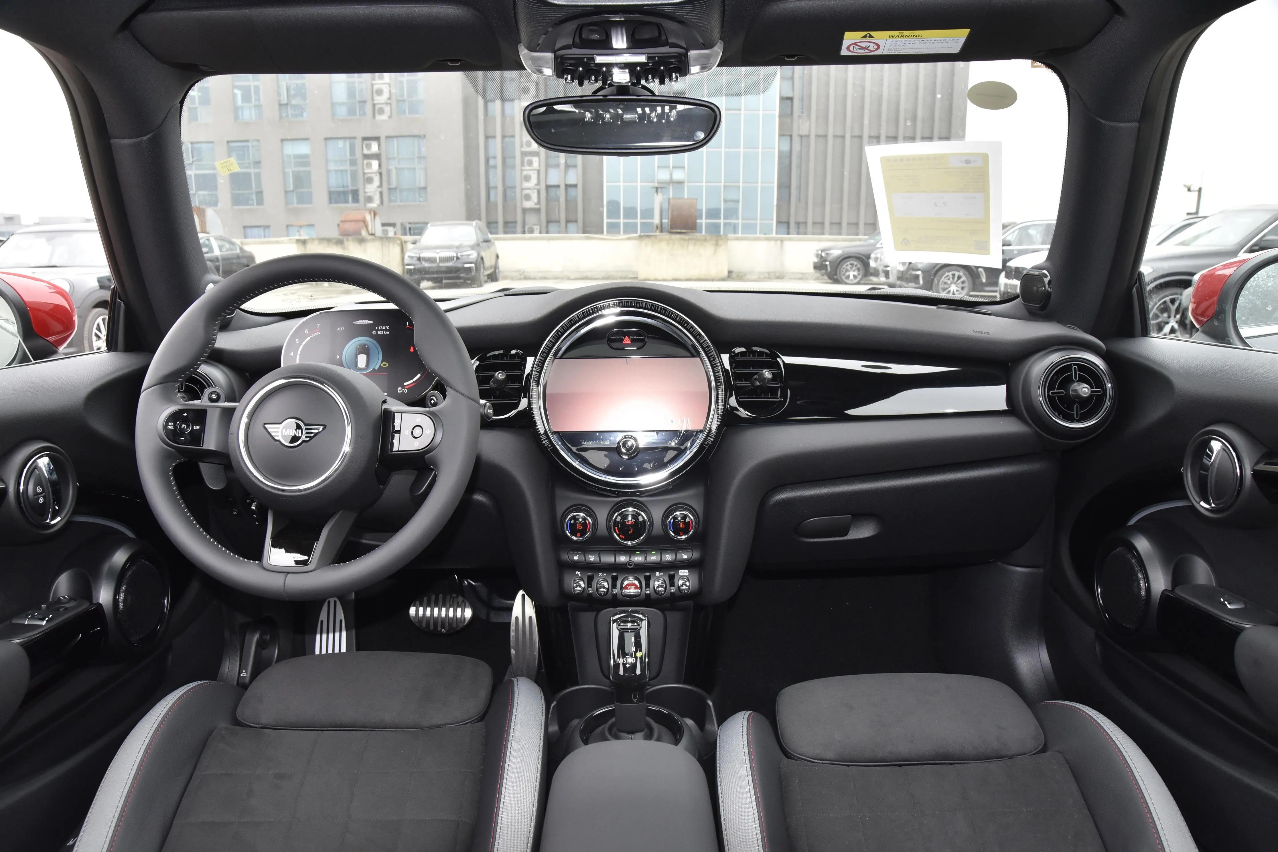 2022款minijcw实车信息曝光,最新款minijcw两门版