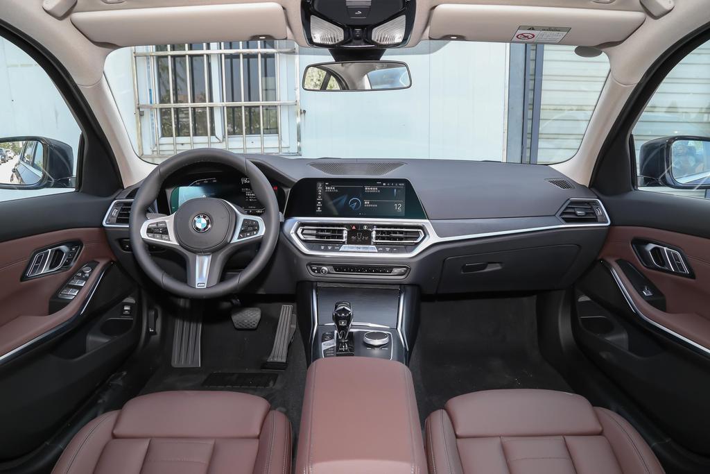 全新宝马3系0首付,零首付5年免息车型宝马3系