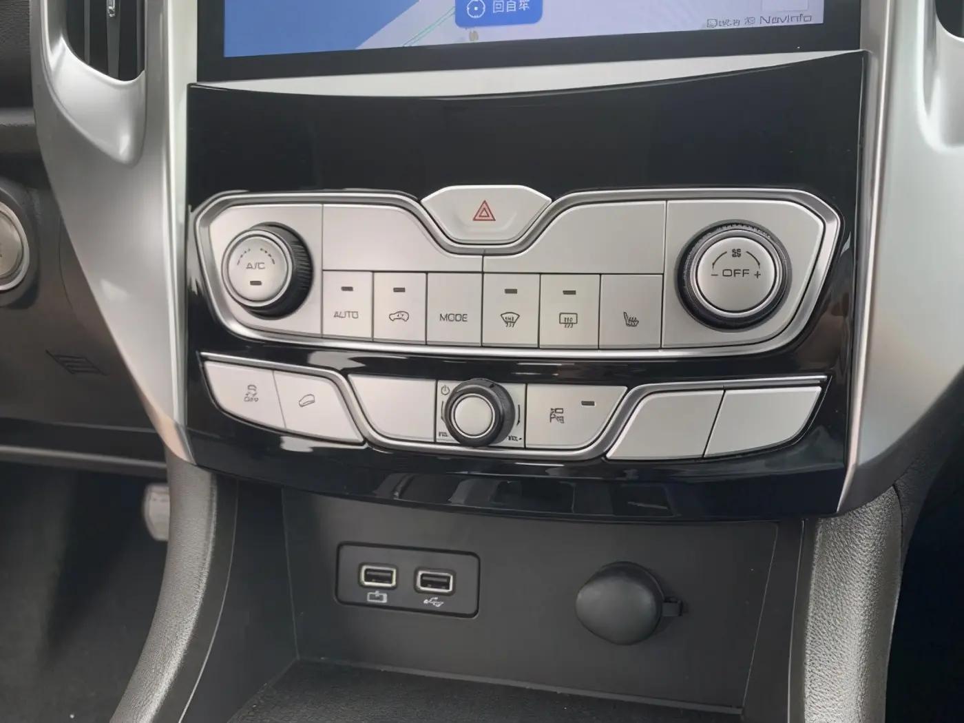 长城炮商用版跟同级别皮卡车对比,全新长城炮高端皮卡路试