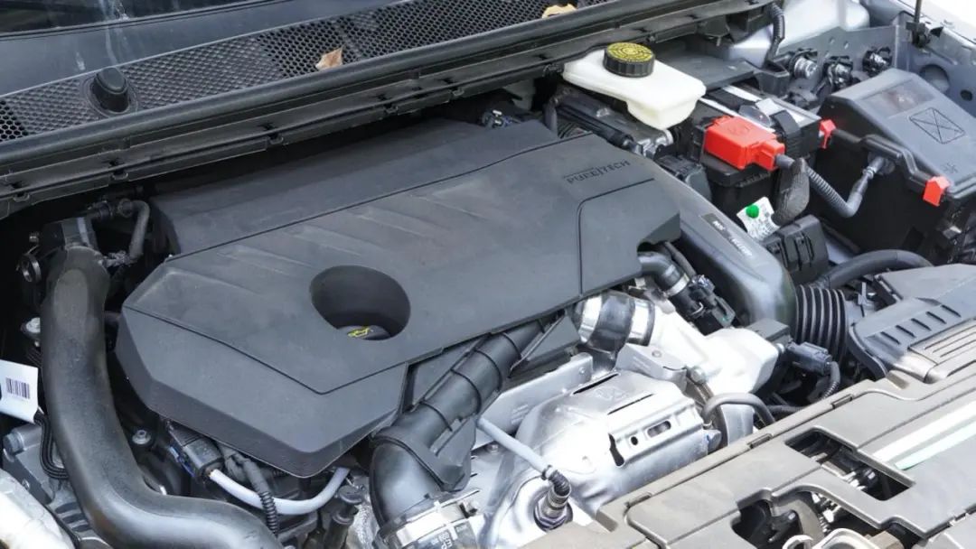 新标致408为何没有老款好,标致408新款怎么没有全景