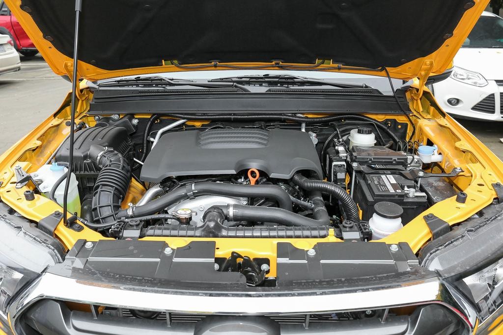 新风骏7四驱短轴版,汽油四驱风骏7油耗测评