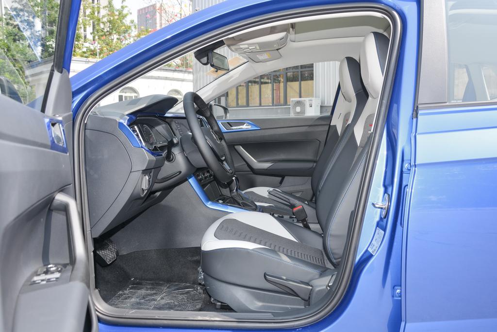 polo鎼烘墜椋為┌浜虹敓,polo鍚岀郴鍒楄溅