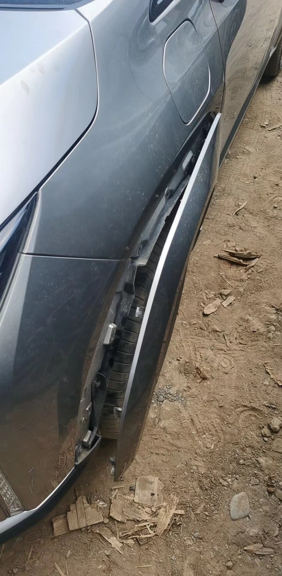 合创汽车钥匙没电了怎么启动车,合创汽车知识