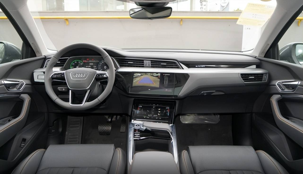 奥迪q4etron为什么比奥迪q5etron还贵,2023款上汽奥迪q5etron售价