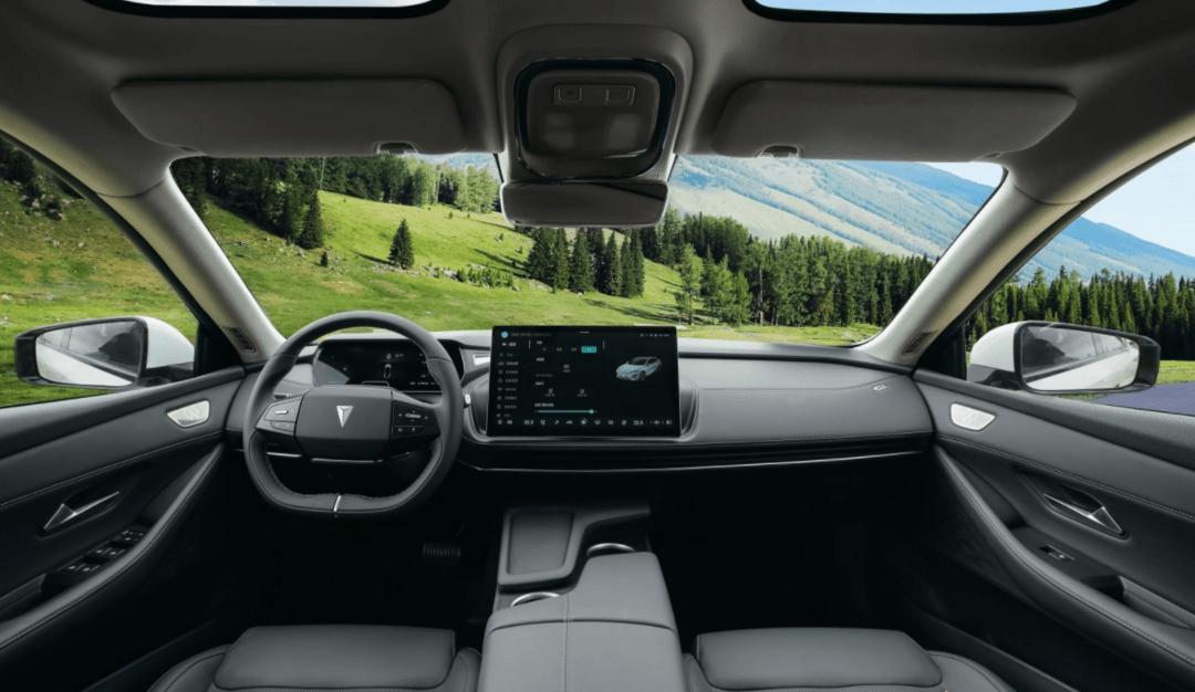 20万落地新能源汽车轿车,最新深蓝sl03纯电轿车详细介绍