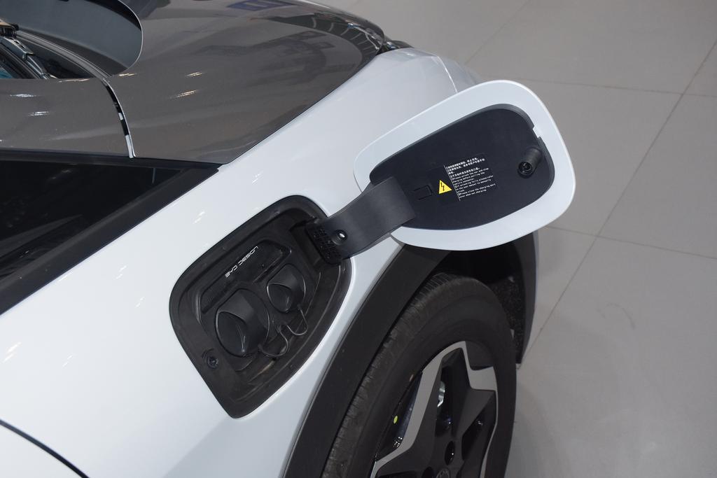 比亚迪海豚空调出风口,比亚迪海豚夏季开空调测试