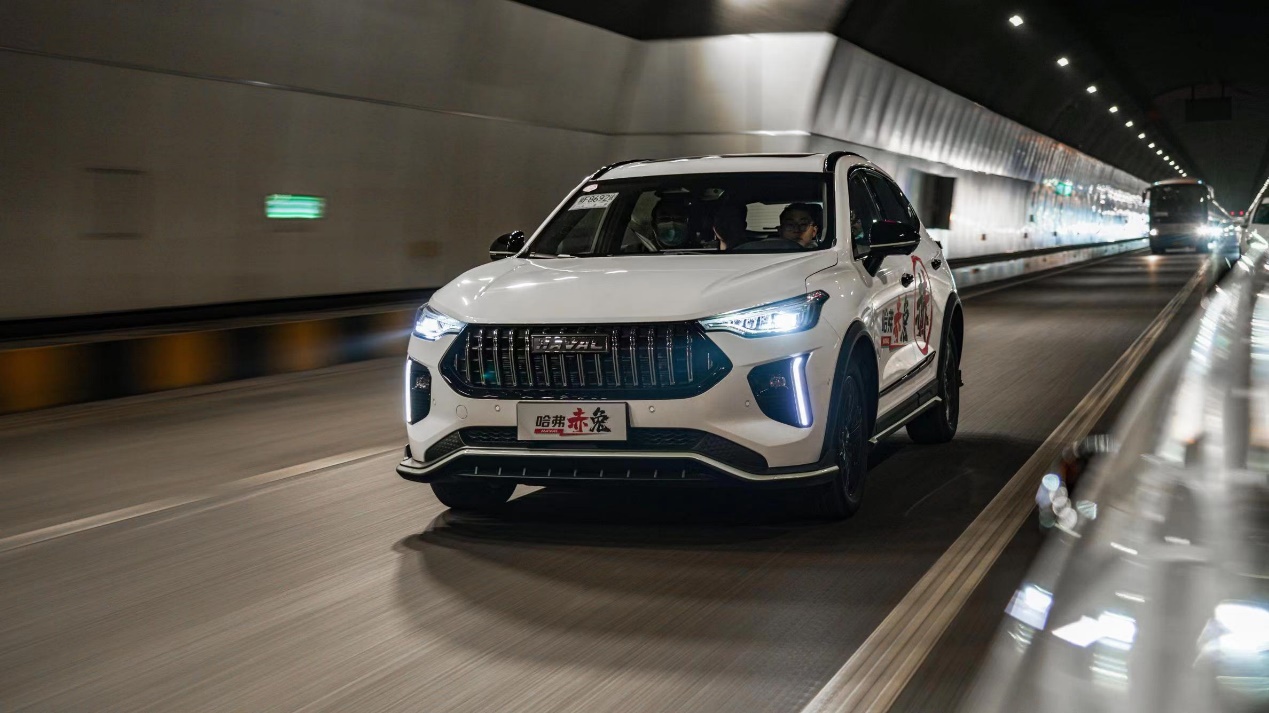 试驾哈弗赤兔为年轻人而来,哈弗赤兔第一视角试驾