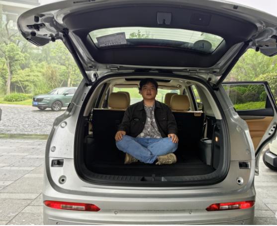 蓝电e5试驾体验,蓝电e5混动试驾