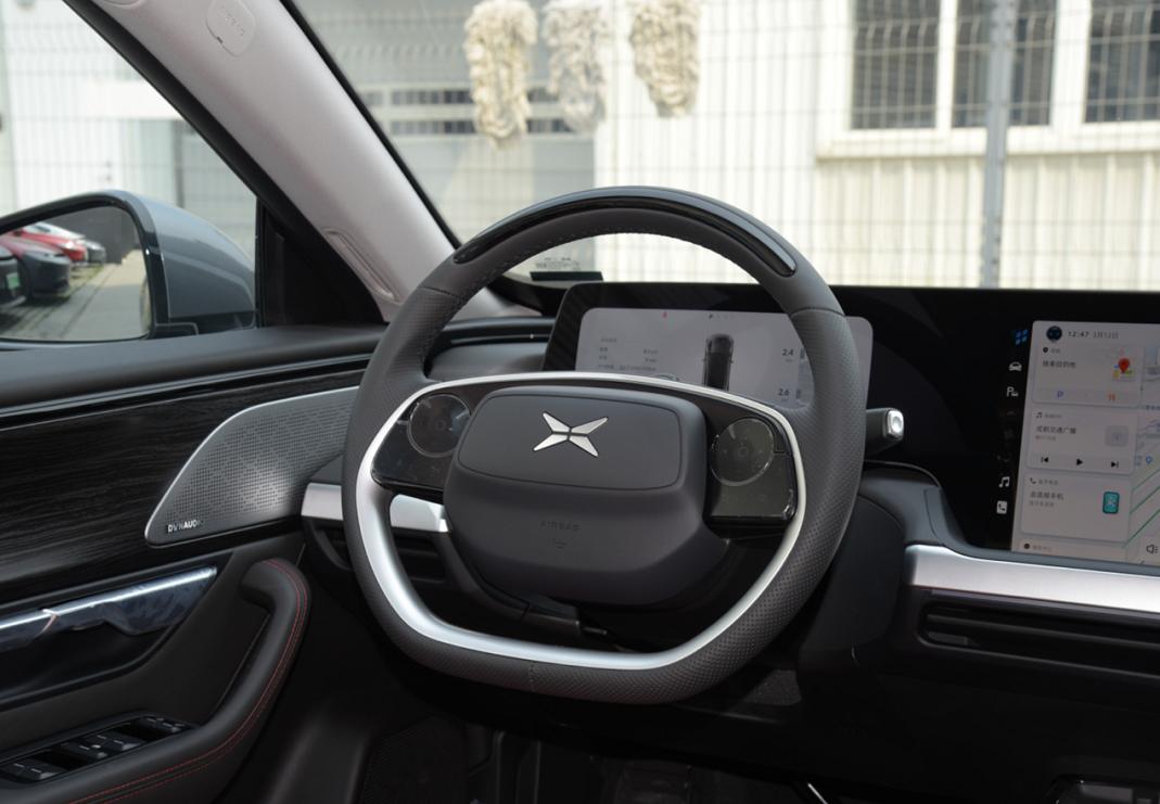 纯电动小鹏p7值不值得购买,纯电动车小鹏p7报价