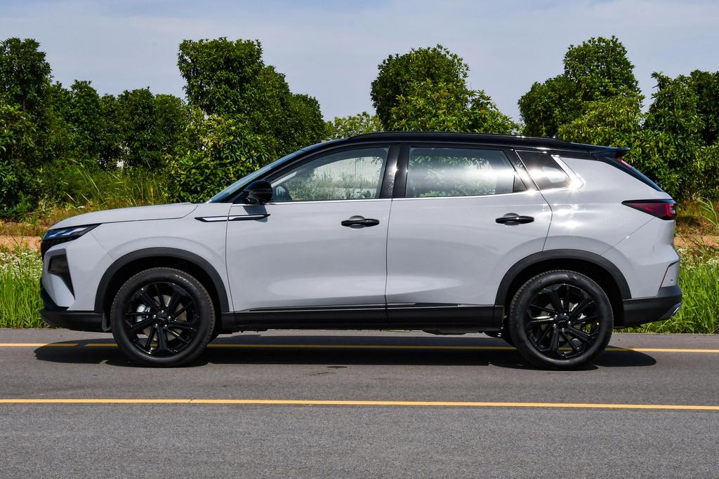 东风风神皓极马赫双擎敢创版实测,东风风神皓极双擎