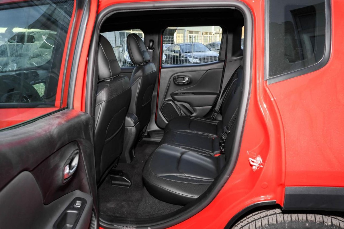 吉普自由侠2017款1.4t多少钱,试驾吉普自由客2.4