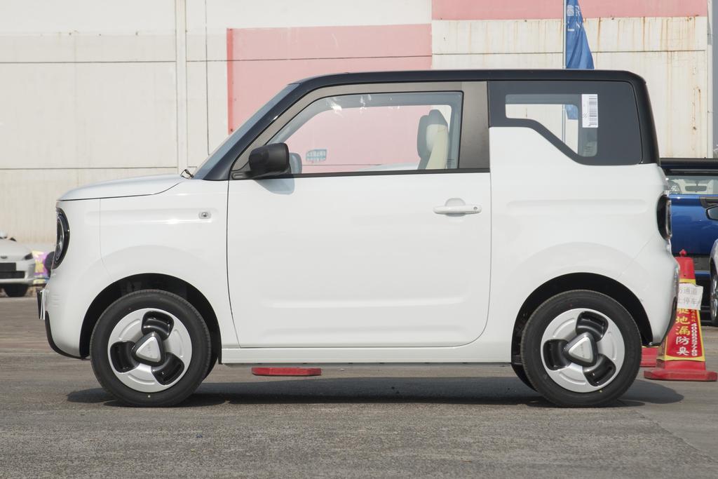 吉利熊猫mini纯电微型车,吉利熊猫迷你电车多少钱