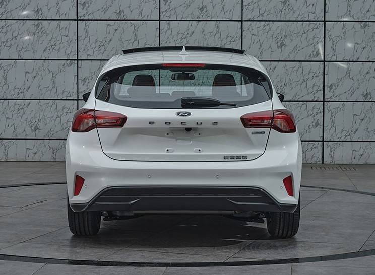 升级四缸动力新款福特福克斯发布,福特全新四缸福克斯最新消息