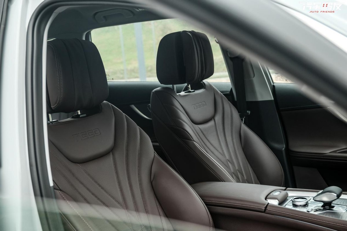 奇瑞瑞虎8pro巅峰版试驾五座,奇瑞瑞虎8pro四驱顶配深度试驾