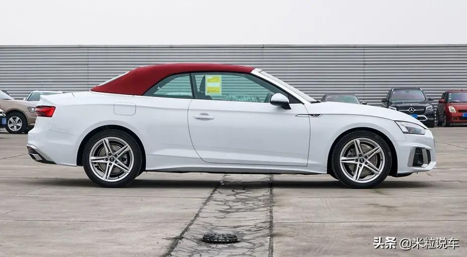 奥迪a528万,奥迪a5视频素材敞篷版