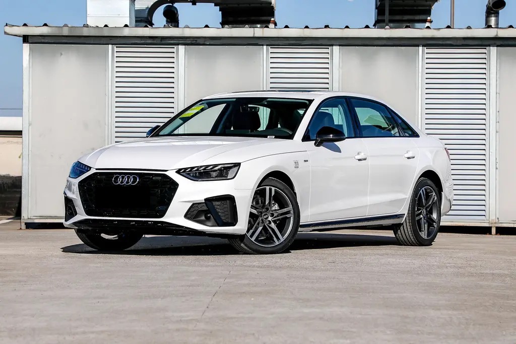 奥迪a4l和雅阁养车费用,奥迪a4l40tfsi养车成本