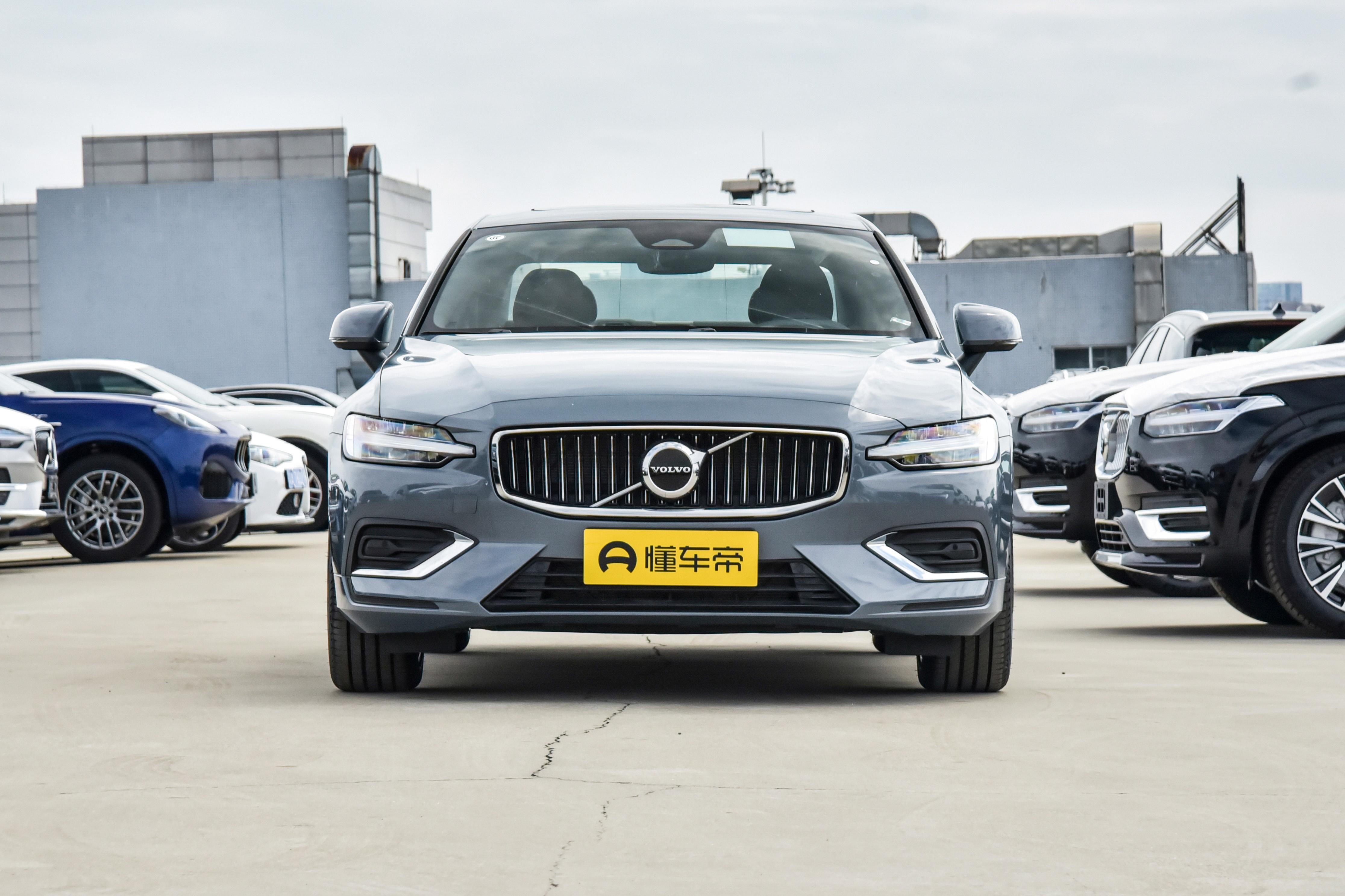 绅士赛车,感受优质试驾全新沃尔沃s60