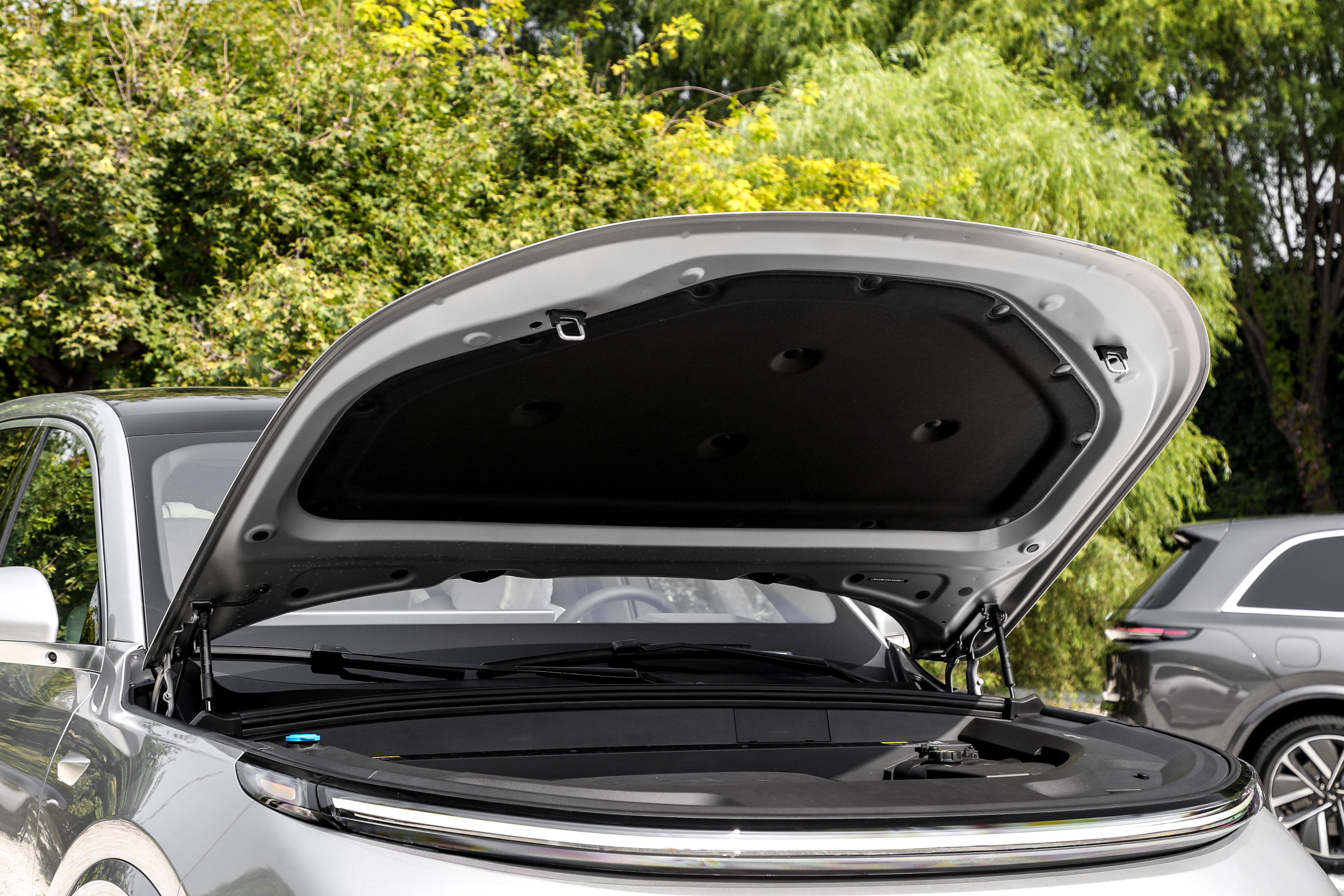 理想l8能不能加装仪表显示,理想l8抬头显示夜晚效果