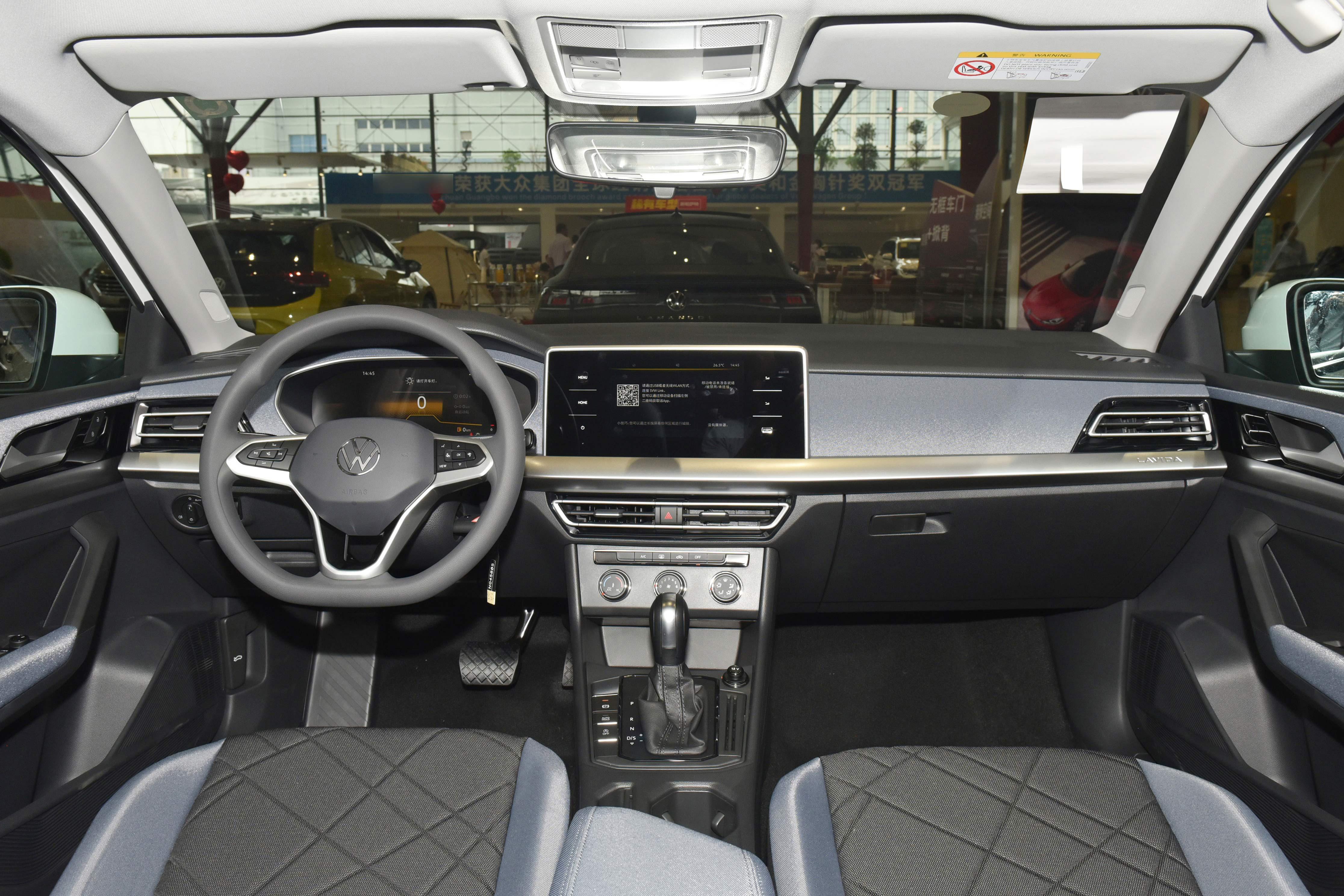 家轿最实用的口碑最好的10万级车,四款10-15万运动紧凑型家轿推荐