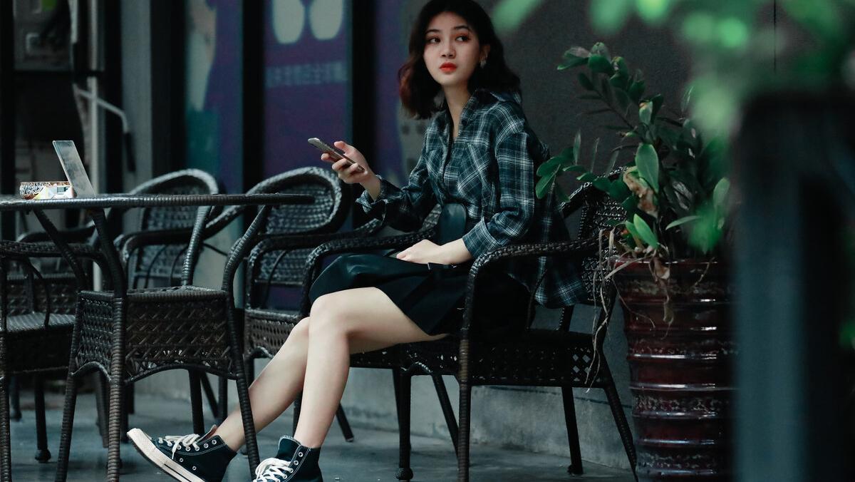 小说穿越七零被全家爆宠,小说穿越七零带着农场发家致富