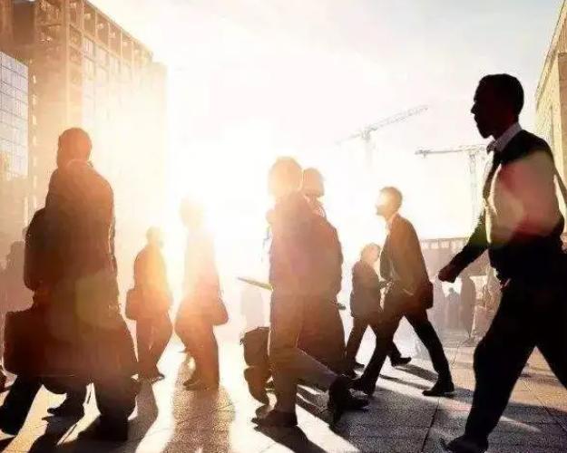 亲弟弟因病突然去世,父亲去世时发生过的怪事