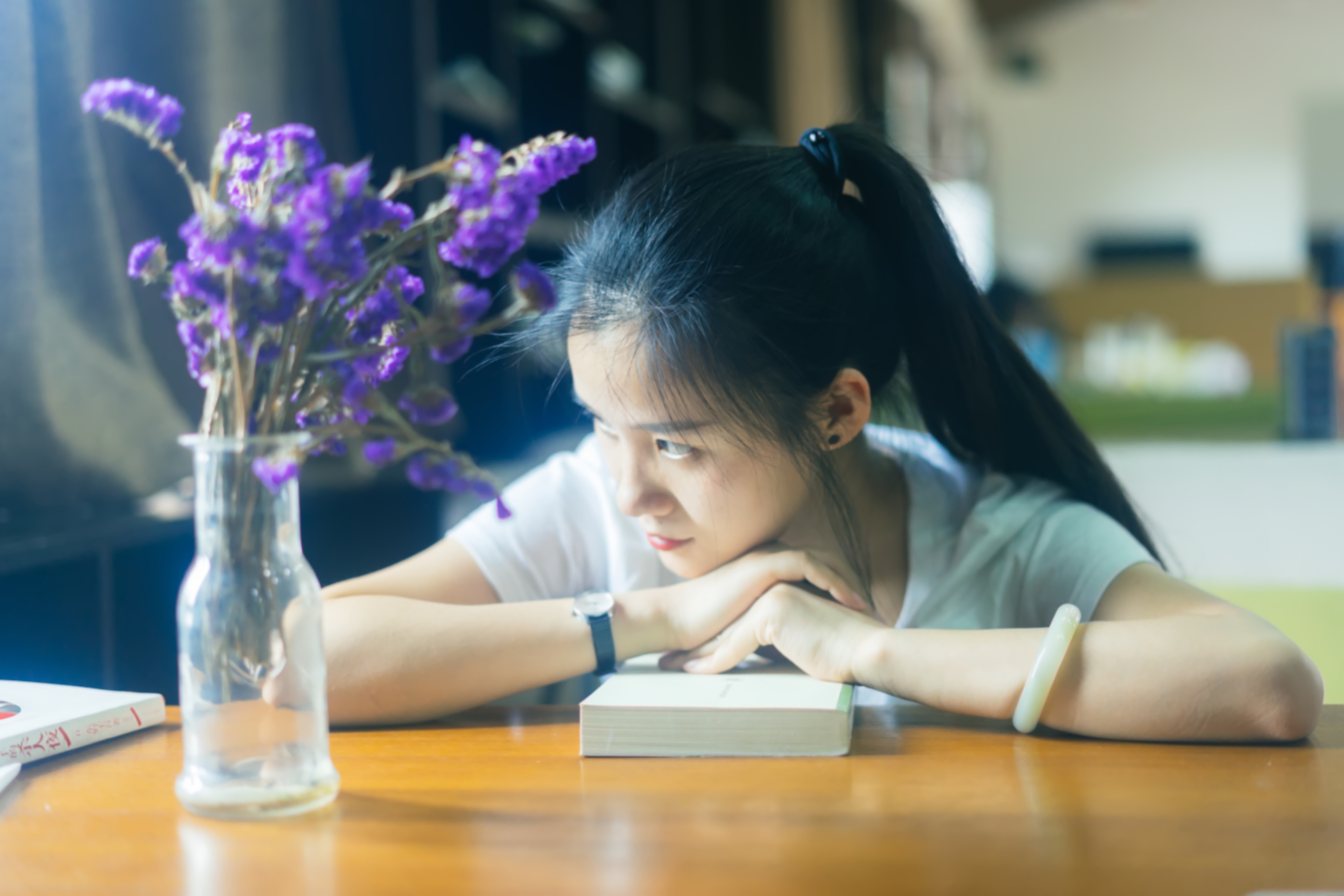 诺贝尔文学奖,诺贝尔文学奖反战小说