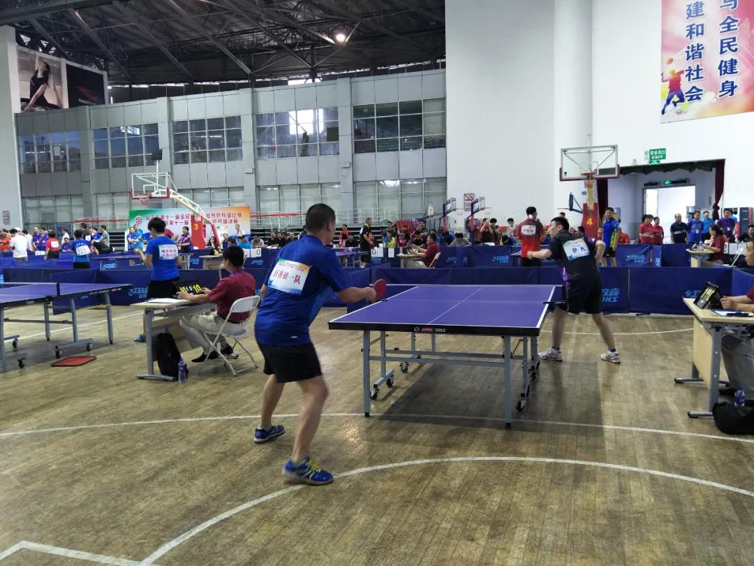 足球老将的故事简介,足球少年的故事