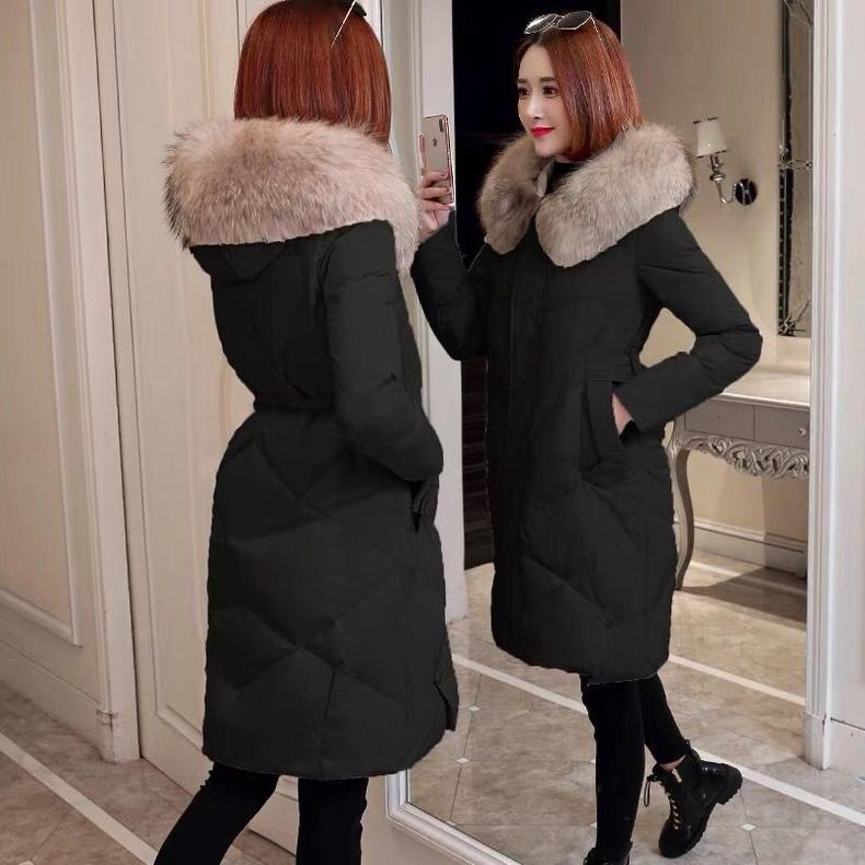 大毛领羽绒服怎么搭配,大毛领羽绒服怎么搭配好看