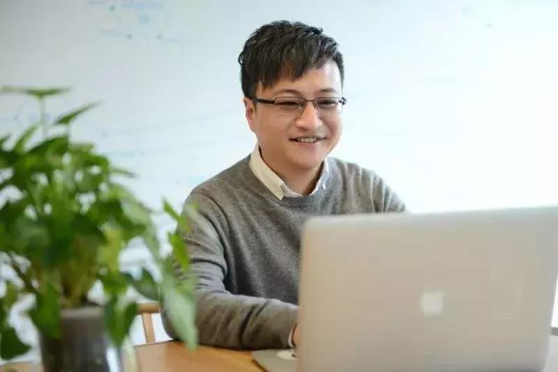 写完马云、张勇、井贤栋……的故事，我们发现了一个阿里20年的秘密