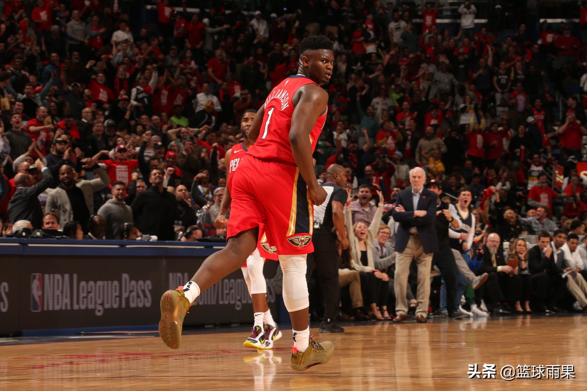 观察|“胖虎”锡安-威廉森不负状元之名，鹈鹕希望之星初露峥嵘