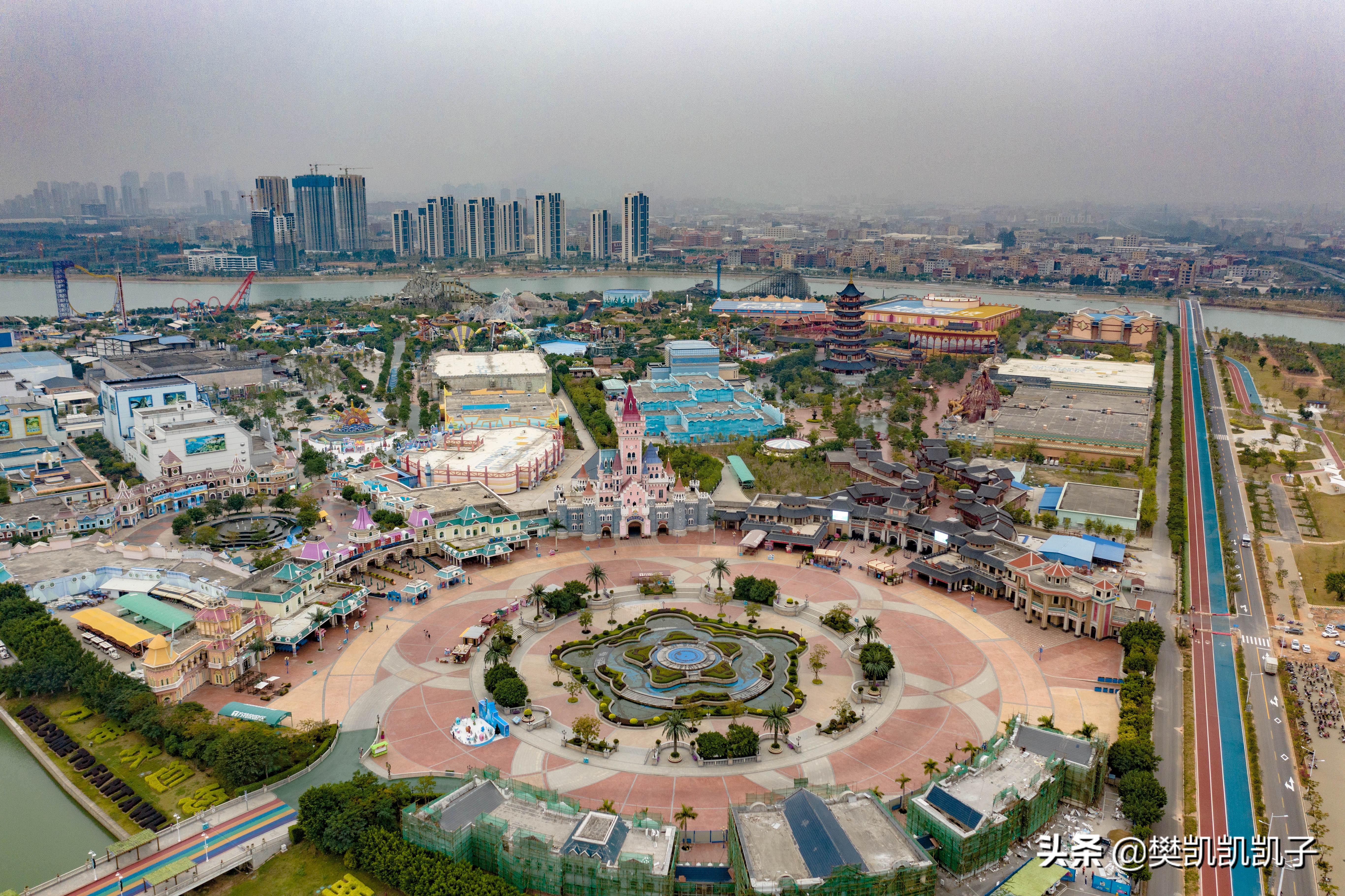 厦门方特冰雪世界人工降雪,厦门方特冰雪节旅游攻略