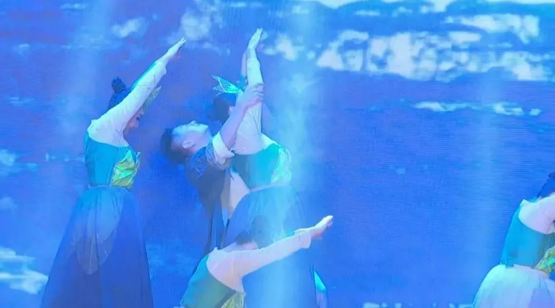 醉美冰雪季,醉美冰雪世界完整视频