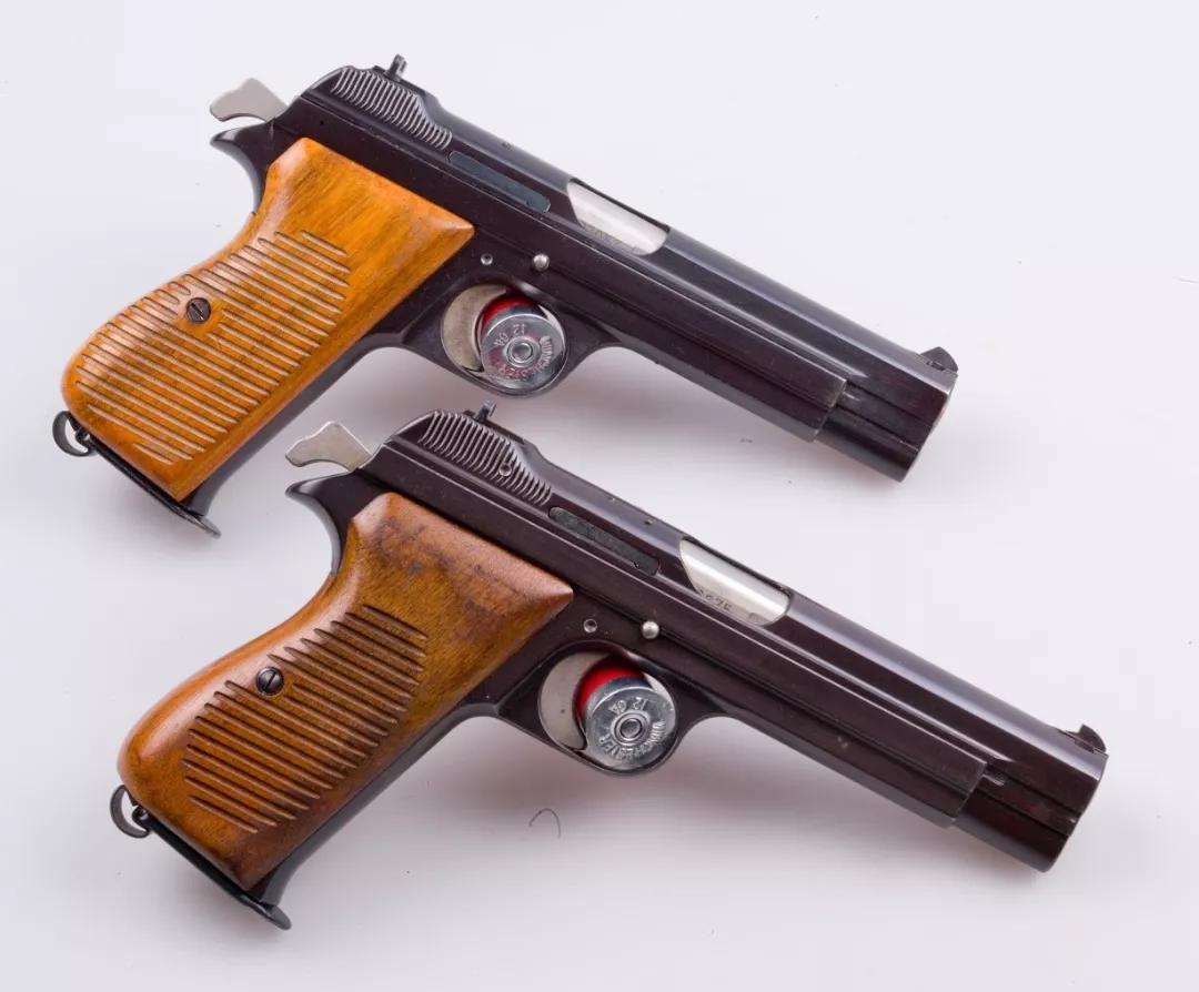 噱头大于实质——传奇的SIGP210手枪推出紧凑便携型