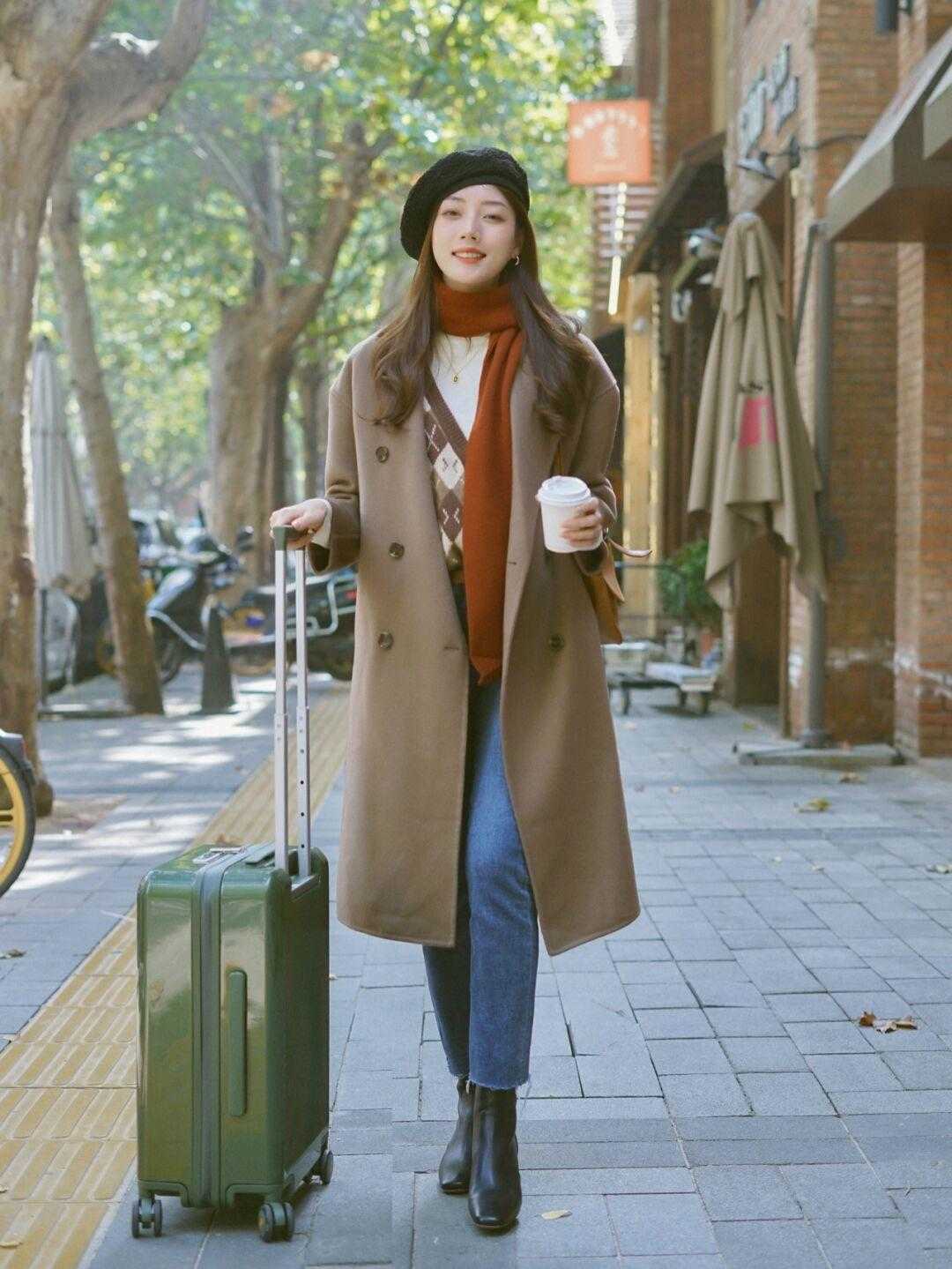 羽绒服加绒裤有哪些穿搭要点,冬季毛呢裤怎么搭配羽绒服