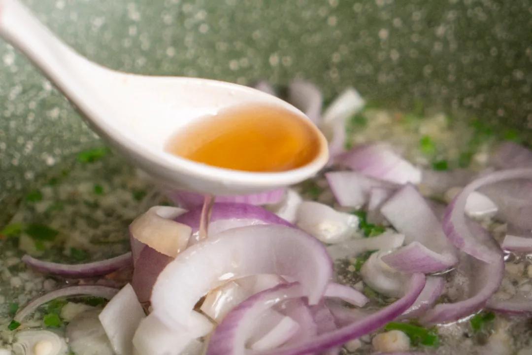 不蒸不炖的鱼怎么做最好吃,鱼肉最好吃的做法不煎不炸不清蒸