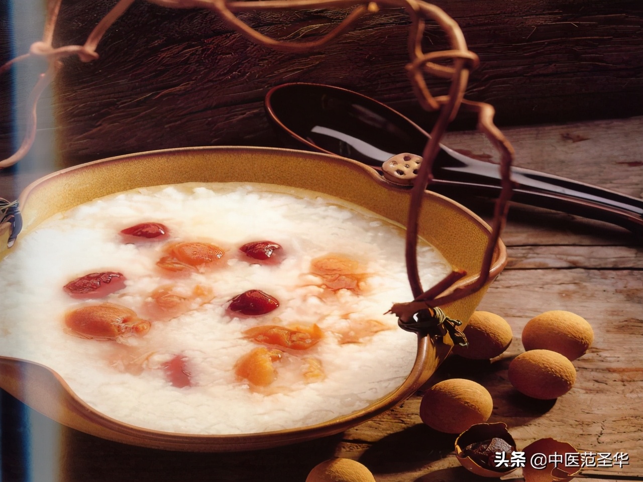 小孩贫血吃什么药补血最快最好,小孩贫血补铁食补还是吃药