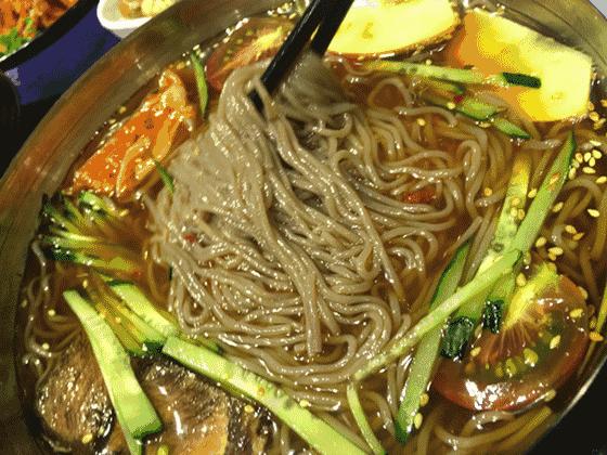 为了一碗面条差点和老公吵起来,为了一碗面大打出手