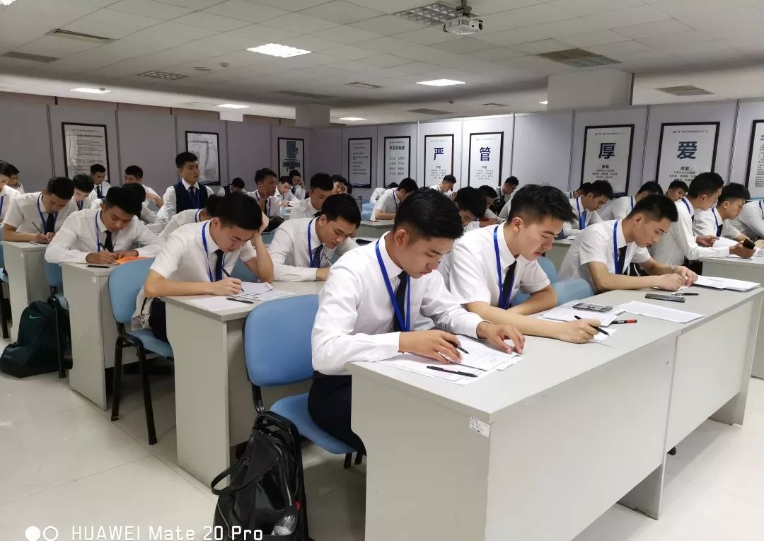 厦门航空面试2024,厦门航空面试流程及注意事项