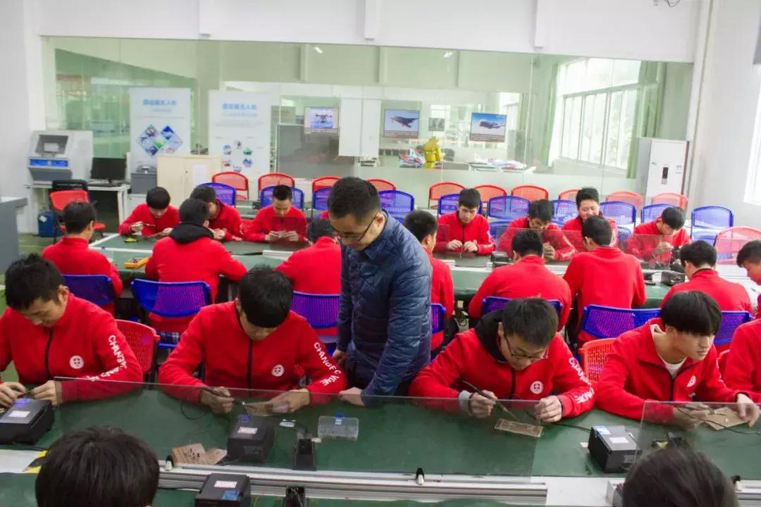 南方it学院是什么档次的学校,选学校就是选未来北大青鸟