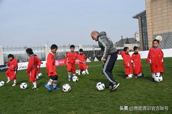 青少年足球战术素养,青少年足球是否需要过分关注